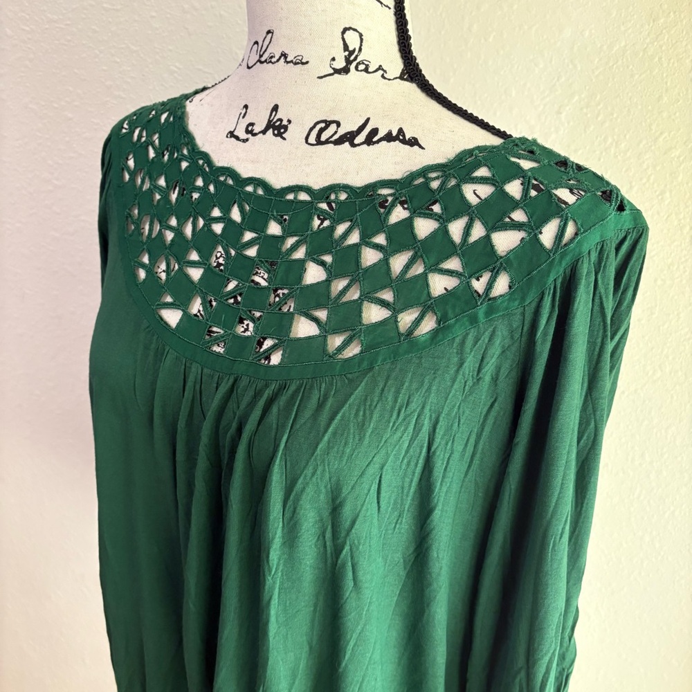 Bohemian Green Cutout Blouse size L Like New - Picture 2 of 9